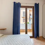 In A With Private Patio Apartament *