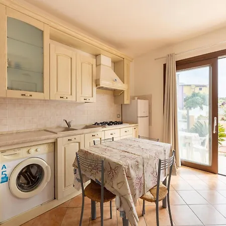 In A With Private Patio Appartement *
