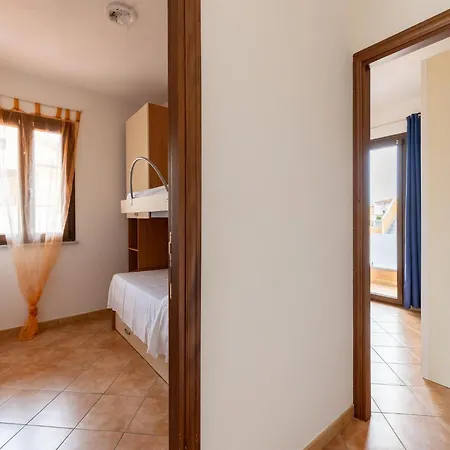 In A With Private Patio كاستيلساردو